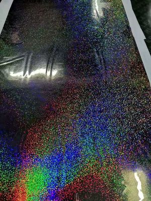 12mic PET / 17mic bopp طلاء أولوي هولوغرافي معدني يستخدم للطباعة فوق البنفسجية